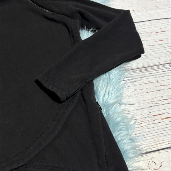 Athleta Cozy Karma Asym Black Pullover sz XS - Picture 3 of 8
